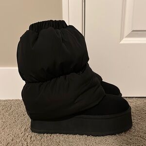 Black Puffer Platform Boots